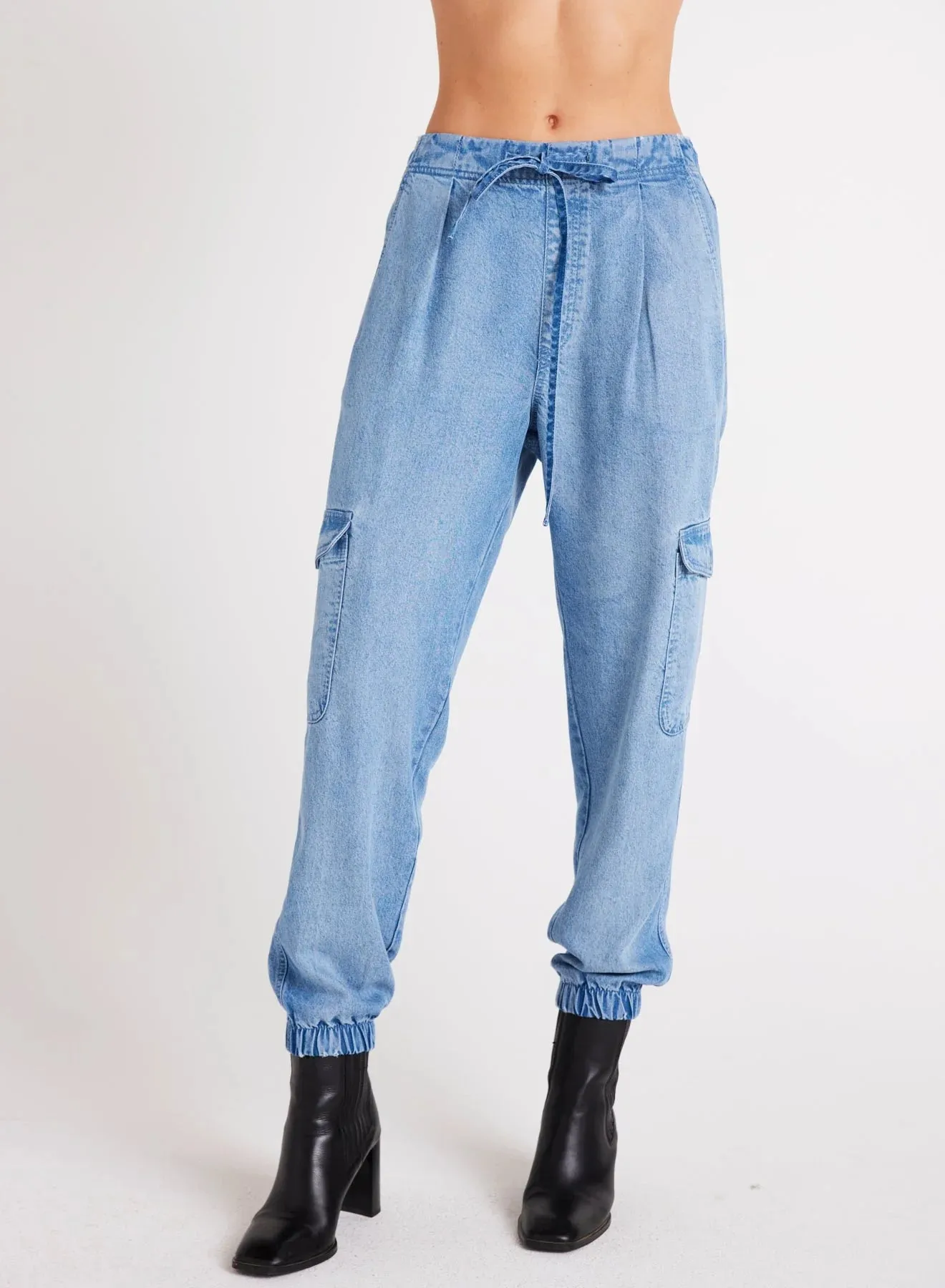 BEL Isla Pleated Denim Jogger