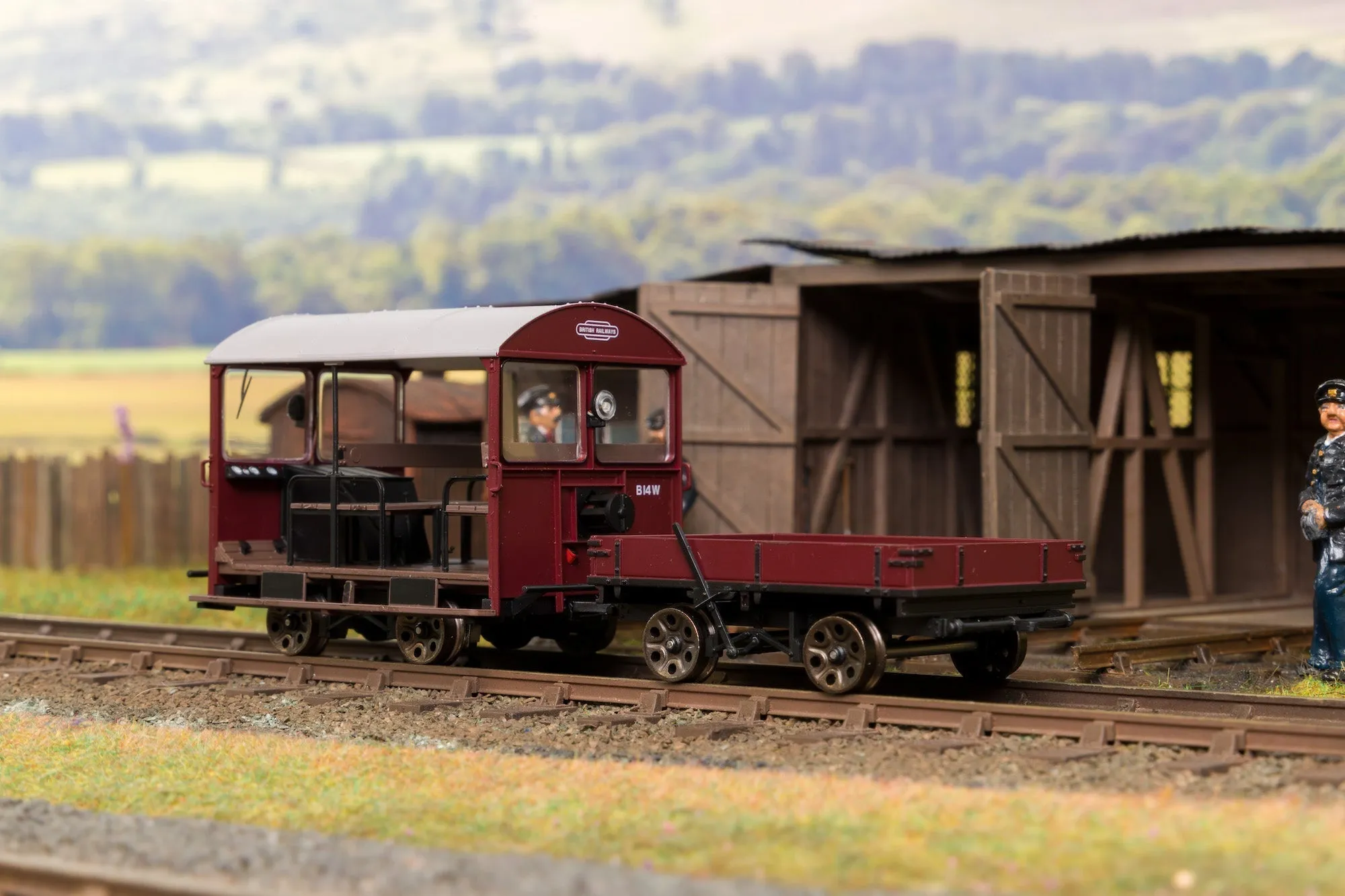 Ellis Clark Trains E1016S Finescale O Gauge Wickham Trolley & Trailer, BR Maroon 'B14W', DCC Sound