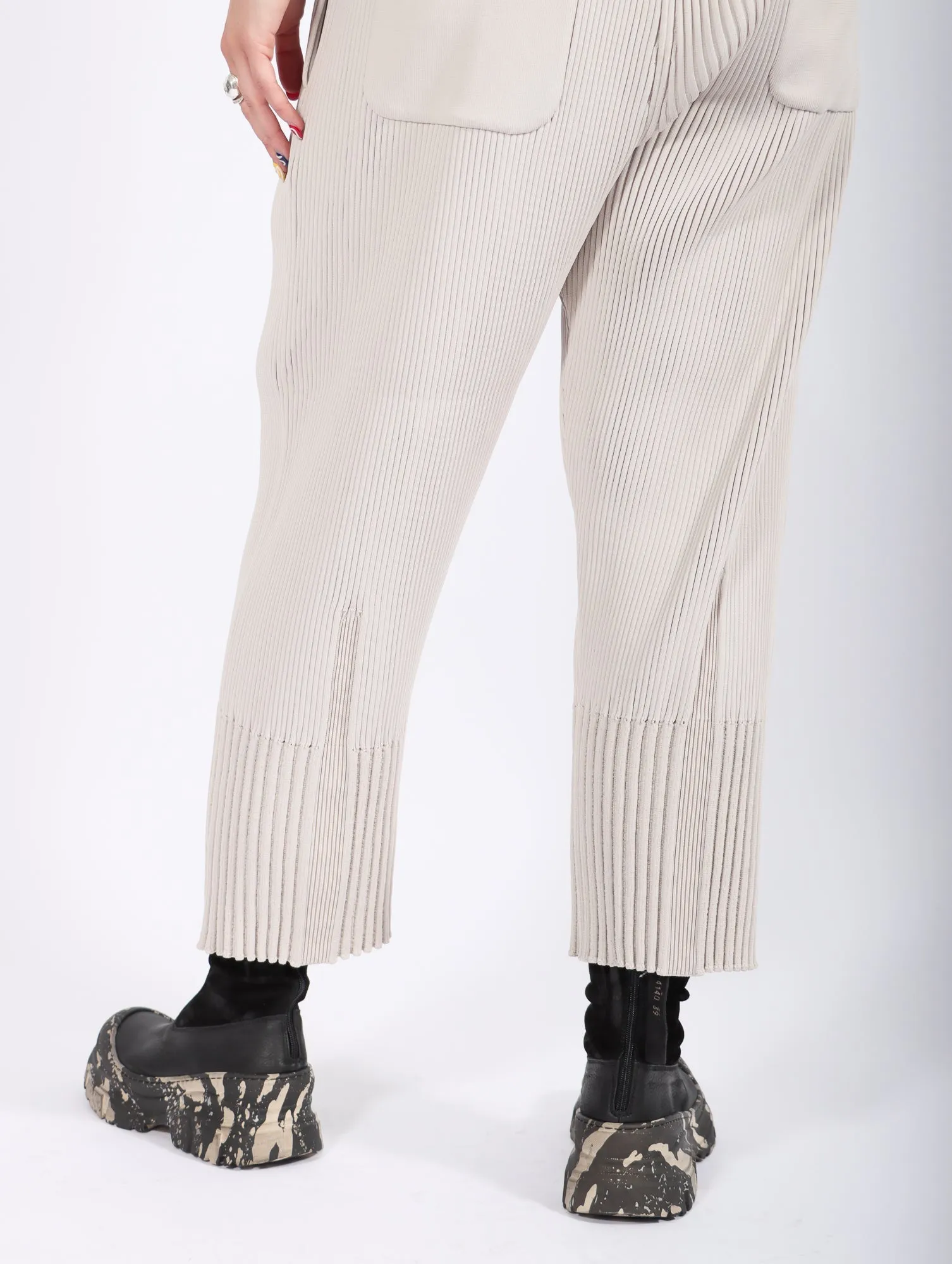 Fluted Taper Pants in Light Beige by CFCL